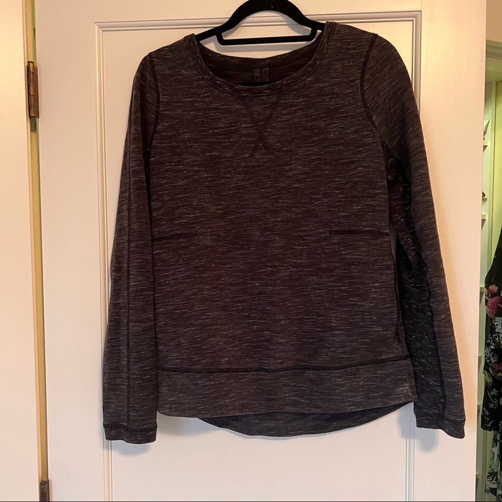 Lulu Lemon pullover